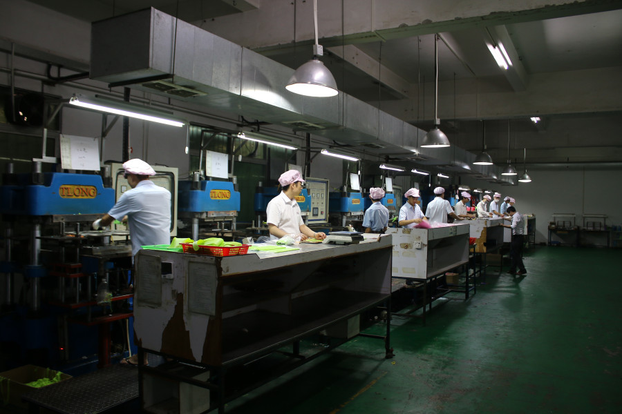 东莞市博高硅胶制品有限公司生产车间